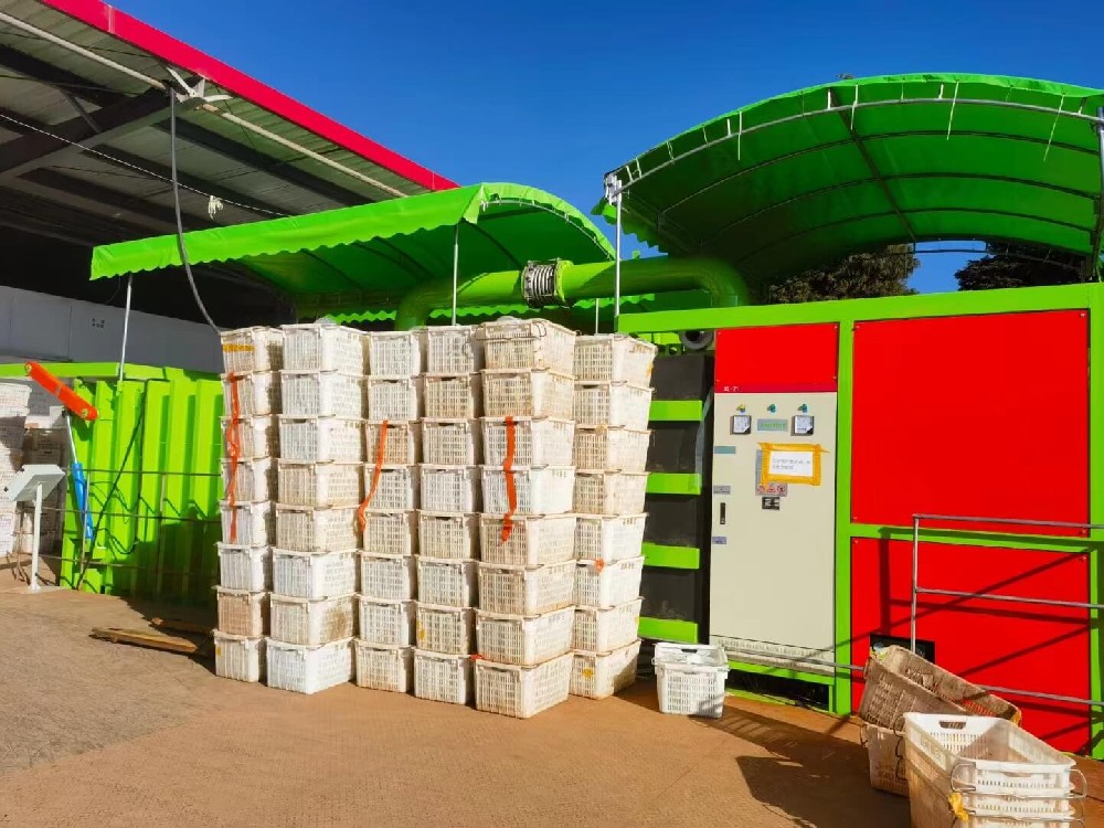 又到了集中出貨期，深圳“愛斯奧”高端品牌真空預冷機市場占有率非常高，出口全球幾十個國家，自主開發(fā)的三級降溫核心技術(shù)，性能穩(wěn)定高效節(jié)能！